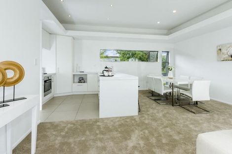 Photo of property in 5/49 Browns Road, Browns Bay, Auckland, 0630
