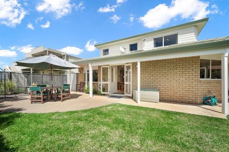 Photo of property in 4 Caversham Drive, Torbay, Auckland, 0630