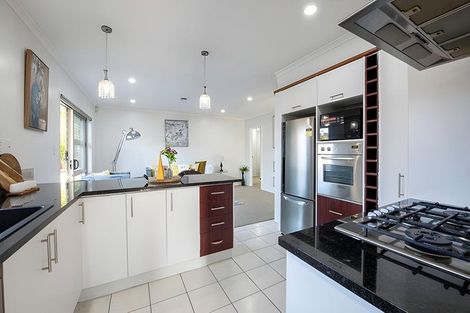 Photo of property in 4 Stornaway Drive, Flat Bush, Auckland, 2016