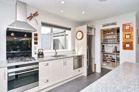 Photo of property in 18 Clarevale Street, Burwood, Christchurch, 8083