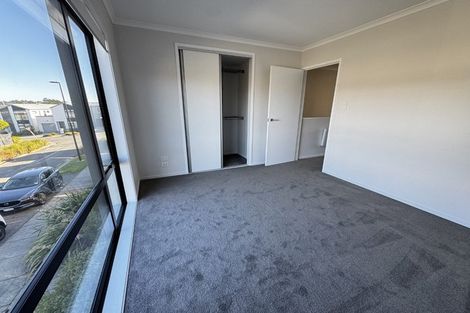 Photo of property in 12 Kapia Road, Westgate, Auckland, 0614