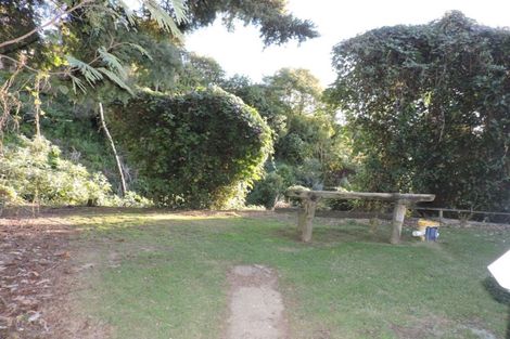 Photo of property in 9 Adams Road, Thornton Bay, Thames, 3575