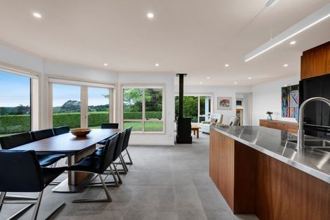 Photo of property in 171 Sealy Road, Omata, New Plymouth, 4374