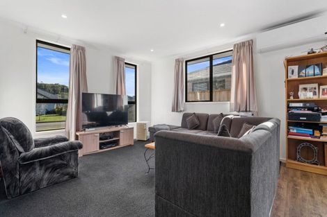 Photo of property in 27 Awataha Crescent, Pyes Pa, Tauranga, 3110