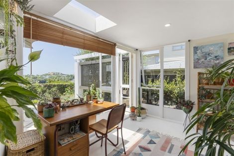 Photo of property in 31b Stanley Point Road, Stanley Point, Auckland, 0624