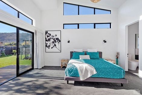 Photo of property in 72a Port Hills Road, Heathcote Valley, Christchurch, 8022