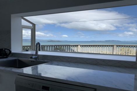 Photo of property in 7a Korokoro Road, Korokoro, Lower Hutt, 5012