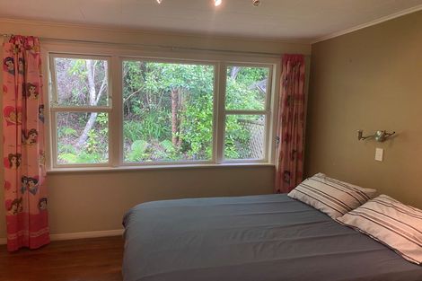 Photo of property in 106a Wyndham Road, Pinehaven, Upper Hutt, 5019