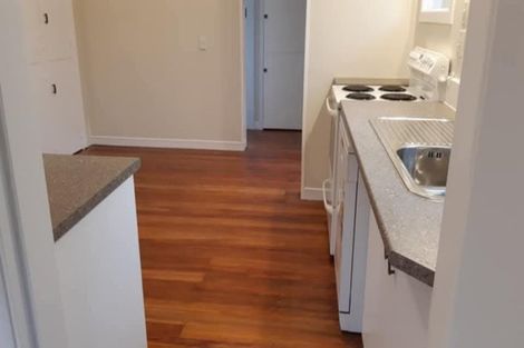 Photo of property in 26 Paynters Avenue, Strandon, New Plymouth, 4312