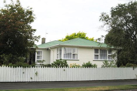 Photo of property in 4 Colina Street Avonhead Christchurch City