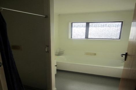 Photo of property in 3 Tawa Street, Tawa, Wellington, 5028