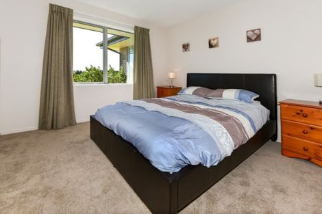 Photo of property in 36 Whitcombe Place, Darfield, 7571