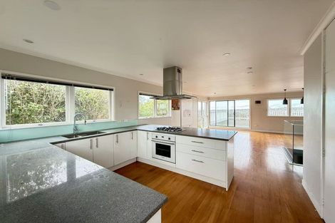 Photo of property in 96 Carlisle Road, Browns Bay, Auckland, 0632