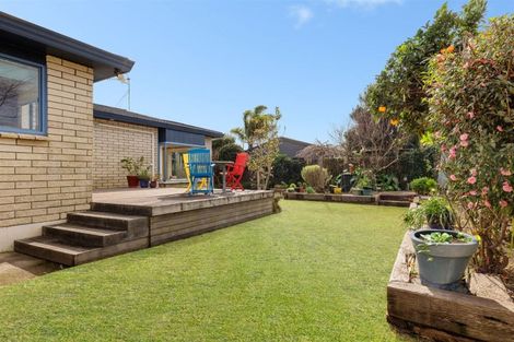 Photo of property in 14 Solway Place, Mount Maunganui, 3116