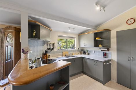 Photo of property in 21 Kingfisher Way, Te Kowhai, Hamilton, 3288