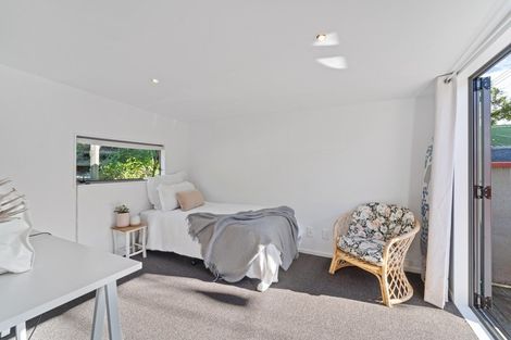 Photo of property in 61 Renown Road, Raumati South, Paraparaumu, 5032