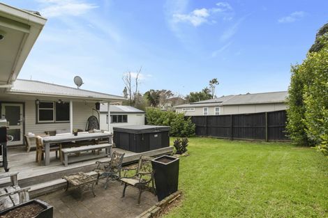 Photo of property in 44 Line Road, Glen Innes, Auckland, 1072