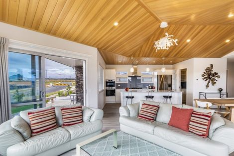 Photo of property in 2 Uku Way, Wharewaka, Taupo, 3330