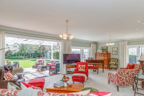 Photo of property in 23 Elmira Avenue, Hokowhitu, Palmerston North, 4410