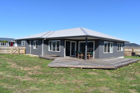 Photo of property in 8 Hartley Avenue, Carterton, 5713