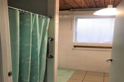 Photo of property in 134 Waimumu Road, Massey, Auckland, 0614