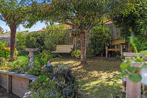 Photo of property in 5 Burleigh Place, Rototuna, Hamilton, 3210