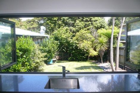 Photo of property in 125 Atkinson Road, Titirangi, Auckland, 0604