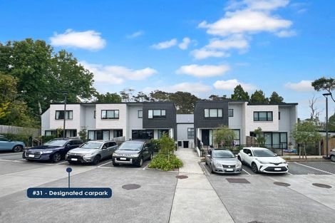 Photo of property in 31 Tokai Place, Glen Eden, 0602