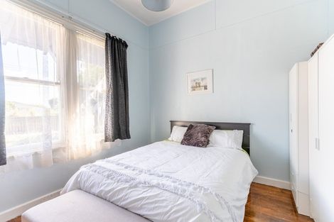 Photo of property in 52 Kirk Street, Otaki, 5512