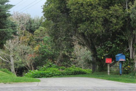 Photo of property in 56 Pitcairn Street, Oakura, 4314