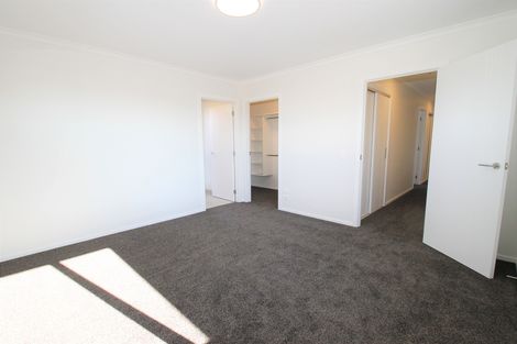 Photo of property in 33 Silver Springs Boulevard, Mosgiel, 9024