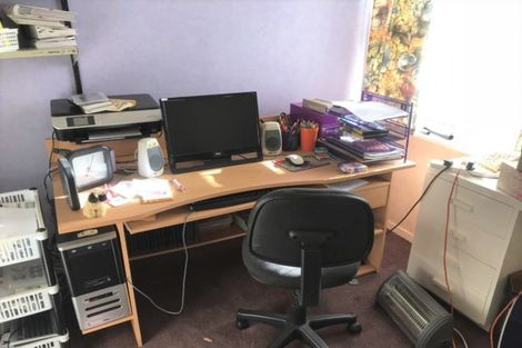 Photo of property in 16 Saxton Street, Levin, 5510