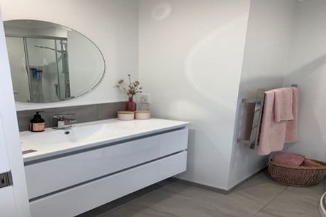 Photo of property in 5 Chilton Grove, Hutt Central, Lower Hutt, 5010