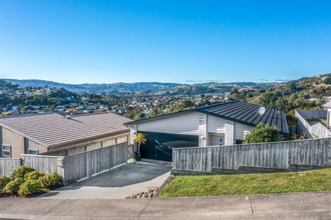 Photo of property in 3 Gennaker Lane, Whitby, Porirua, 5024