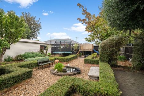 Photo of property in 12 Medway Street, Richmond, Christchurch, 8013