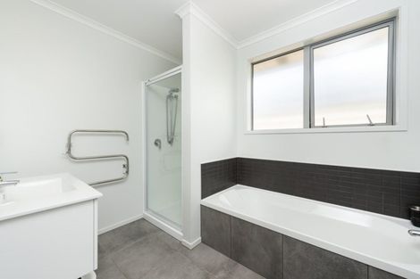 Photo of property in 35 Piata Street, Papamoa Beach, Papamoa, 3118