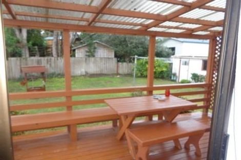 Photo of property in 20 Thomas Avenue, Te Atatu Peninsula, Auckland, 0610