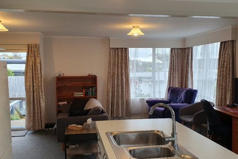 Photo of property in 26a Knightsbridge Place, Dinsdale, Hamilton, 3204