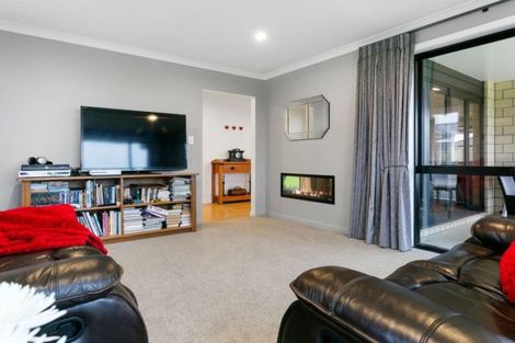 Photo of property in 17 Alan Livingston Drive, Cambridge, 3434