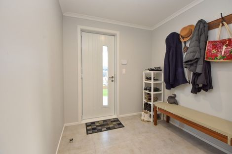 Photo of property in 6 Takahe Drive, Carterton, 5713