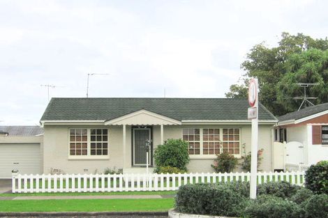 Photo of property in 2/13 Scott Road, Papatoetoe, Auckland, 2025