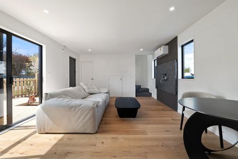 Photo of property in 2/28 Cross Street, Phillipstown, Christchurch, 8011