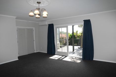 Photo of property in 1 Trig Hill Terrace, Waikanae Beach, Waikanae, 5036
