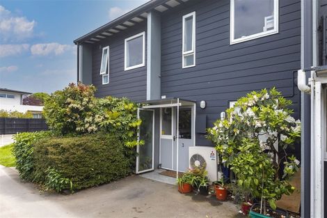 Photo of property in 3/43 Fendalton Road, Fendalton, Christchurch, 8014
