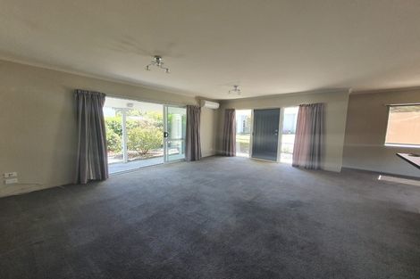 Photo of property in 2 Sam Meads Way, Greytown, 5712