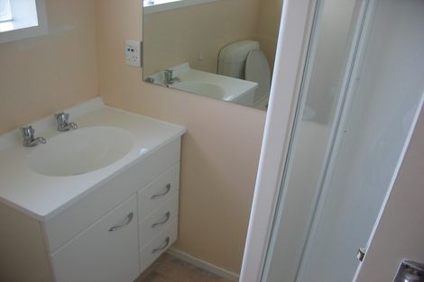 Photo of property in 8 Aspen Grove, Maungaraki, Lower Hutt, 5010