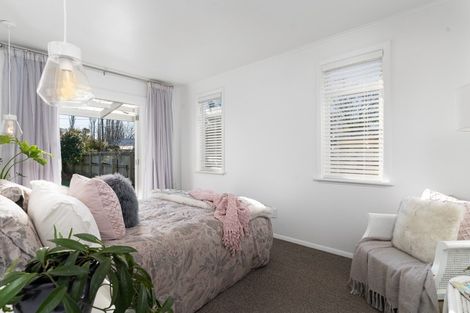 Photo of property in 36 Kempton Street, Greytown, 5712