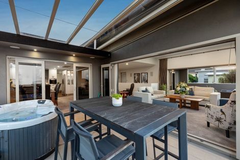 Photo of property in 39a Seaview Road, Otumoetai, Tauranga, 3110