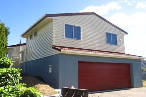 Photo of property in 14 Hereford Street, Wilton, Wellington, 6012