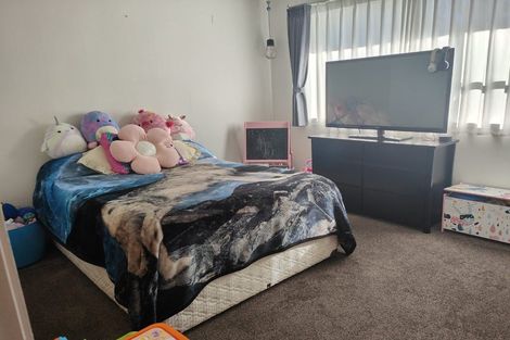 Photo of property in 156 Lincoln Road, Henderson, Auckland, 0610